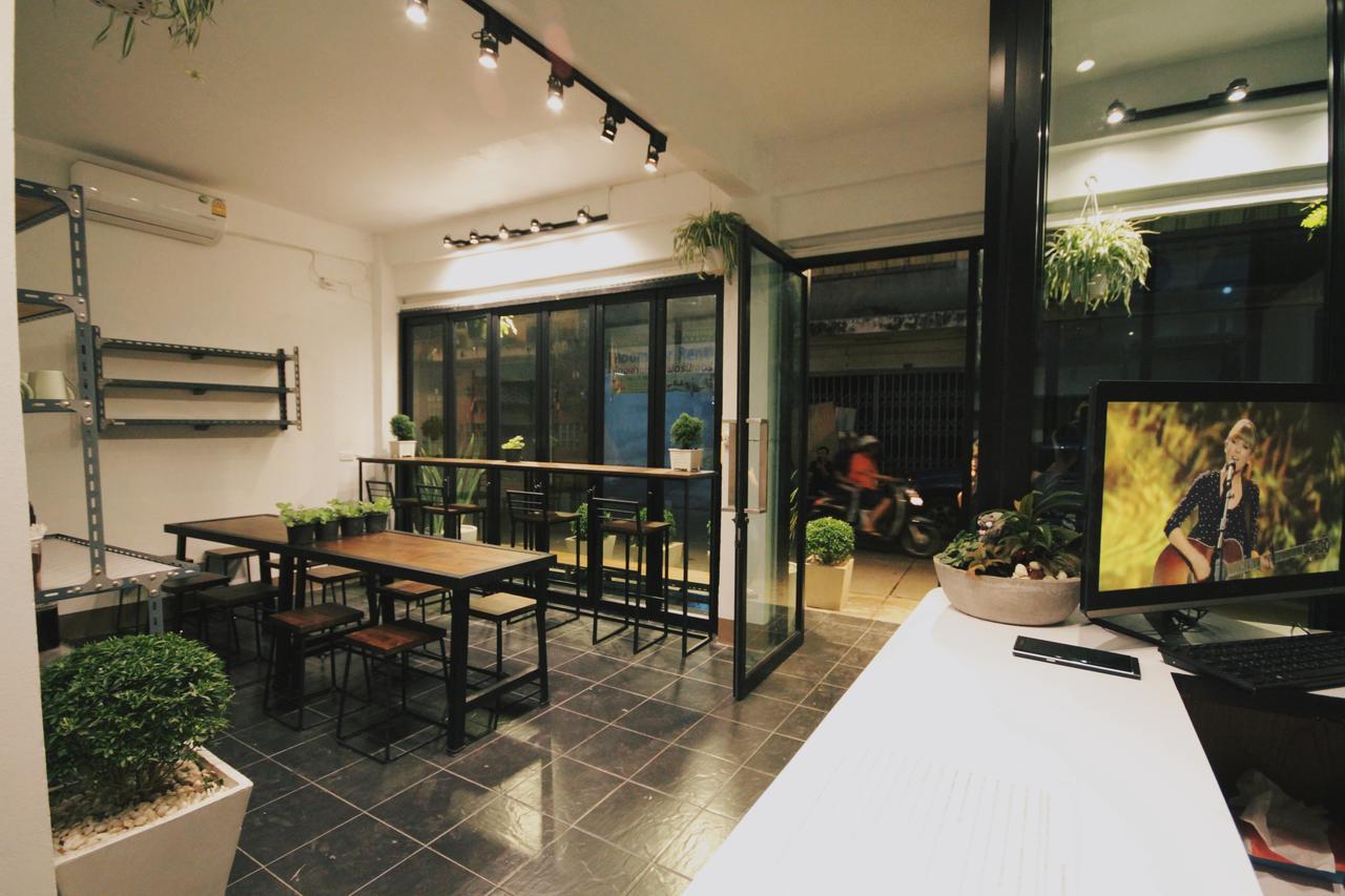 Mint Hostel Bangkok Ngoại thất bức ảnh