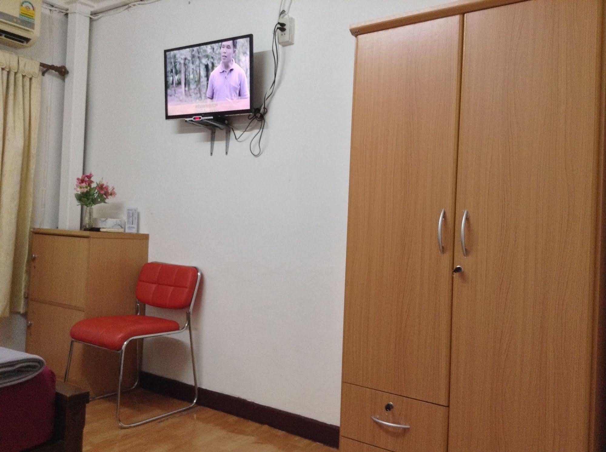 Mint Hostel Bangkok Ngoại thất bức ảnh